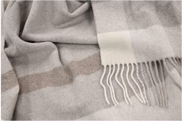 Georgio Stefani - pledd - cashmere - merino - bianca - beige